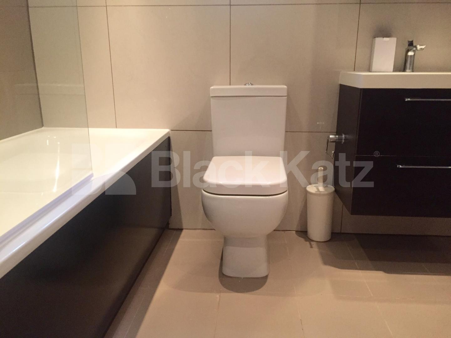 			NEW INSTRUCTION, 2 Bedroom, 1 bath, 1 reception Apartment			 Shakespeare Rd, Poets Corner